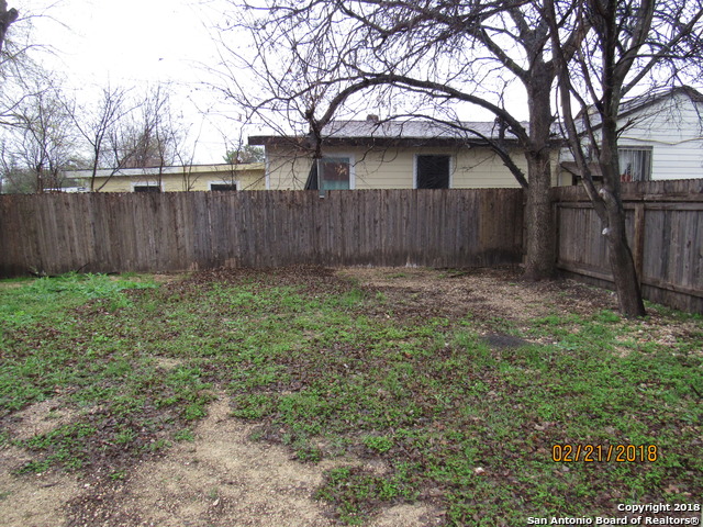 Image 9 of 9 For 907 Sw 37th St  B