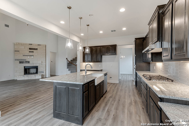 Listing photo id 13 for 5231 Everly Terrace