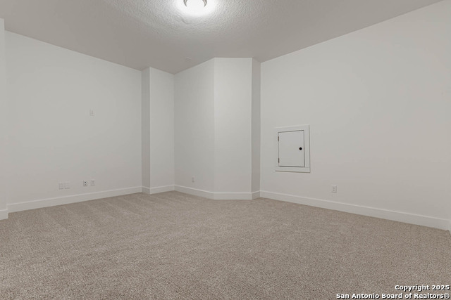 Listing photo id 31 for 5231 Everly Terrace