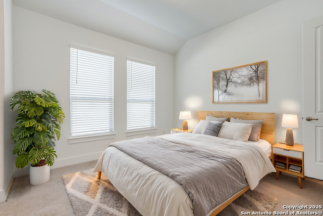 Listing photo id 40 for 5240 Estates Oak Way