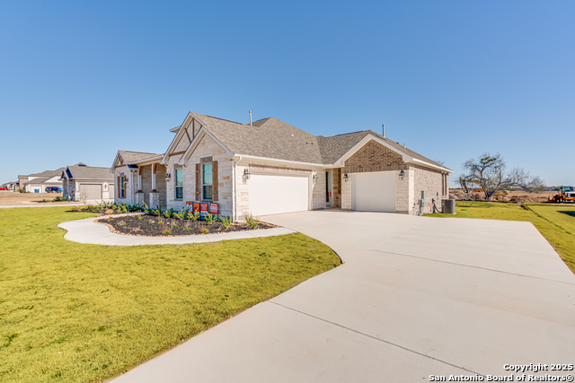 Listing photo id 45 for 5240 Estates Oak Way