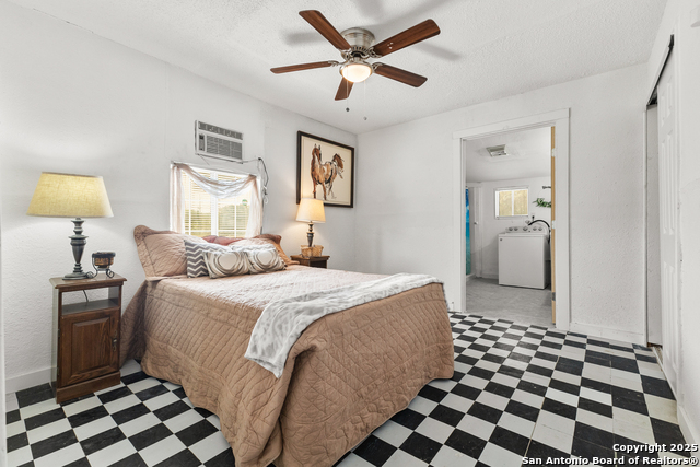 Image 18 of 28 For 1222 Harding W