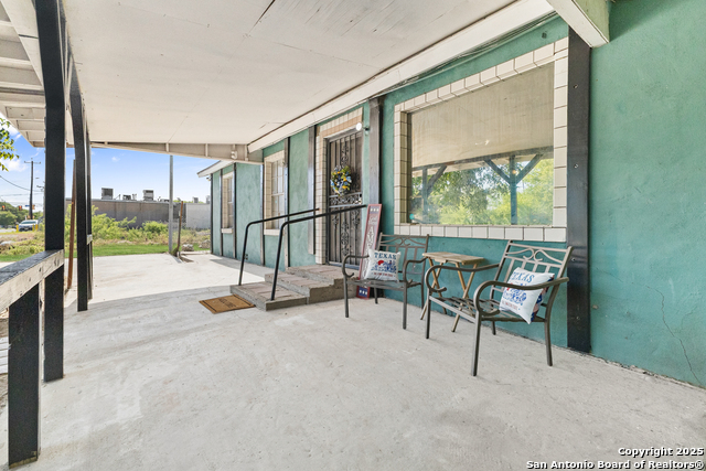 Image 4 of 28 For 1222 Harding W