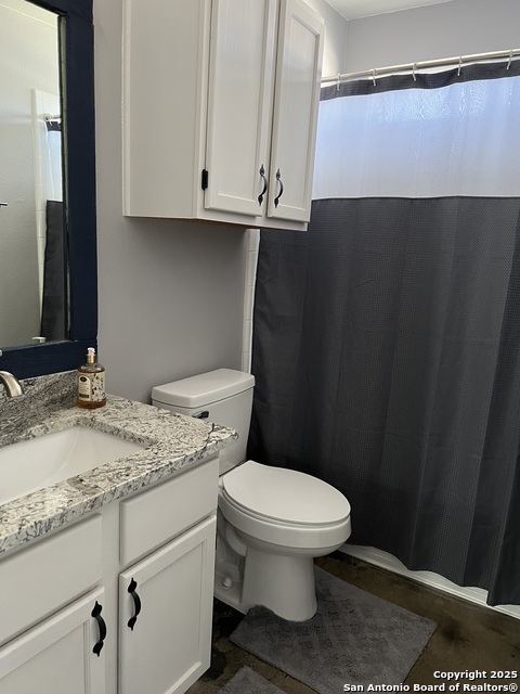 Image 11 of 21 For 647 Granite Cliff