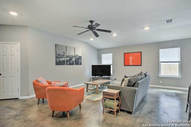 Image 2 of 21 For 647 Granite Cliff