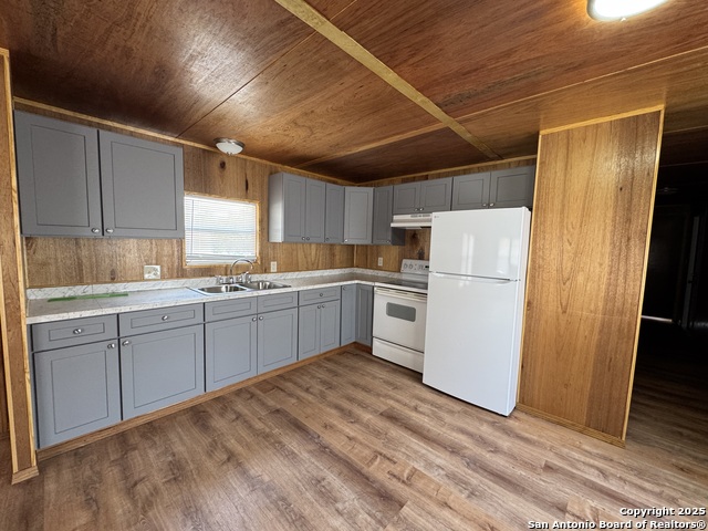 Image 4 of 9 For 6060 Mount Olive  2