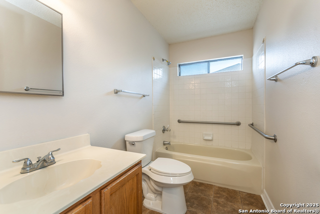 Image 10 of 14 For 13551 Hickory Legend