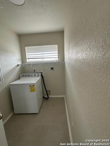 Listing photo id 25 for 25346 Colt