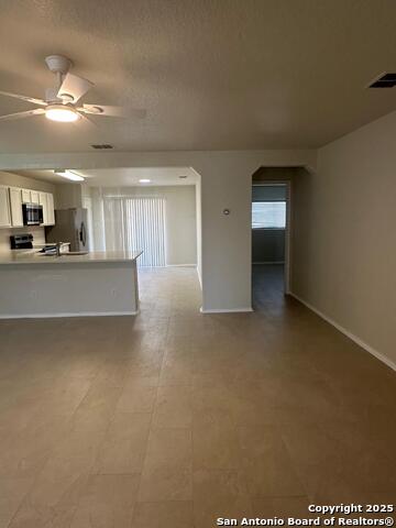 Listing photo id 7 for 25346 Colt