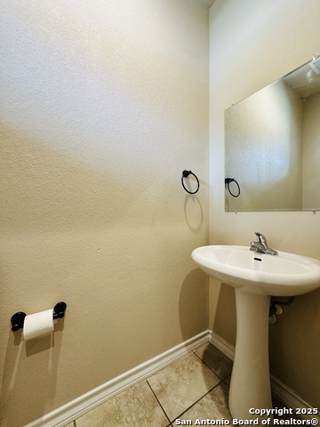 Image 3 of 19 For 7002 Lakeview #102