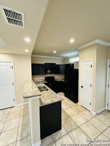 Image 5 of 19 For 7002 Lakeview #102