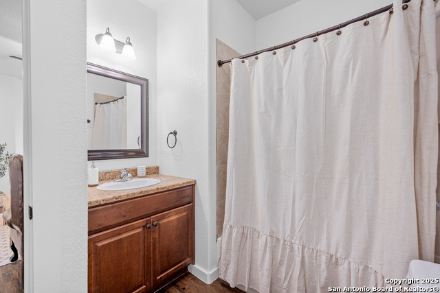 Listing photo id 15 for 129 Jasper N