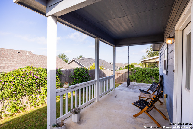 Listing photo id 22 for 129 Jasper N