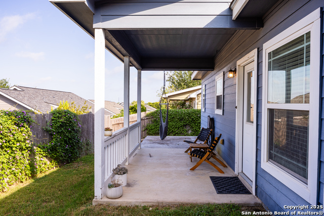 Listing photo id 23 for 129 Jasper N