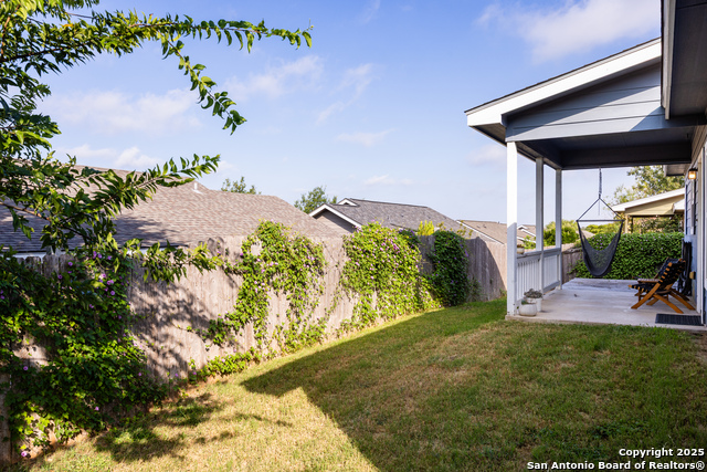 Listing photo id 24 for 129 Jasper N