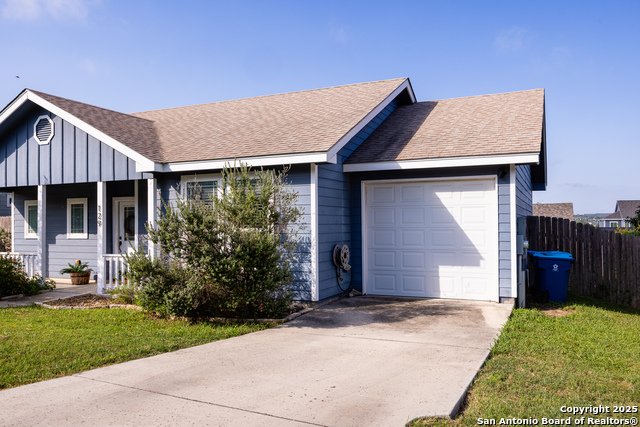 Listing photo id 3 for 129 Jasper N