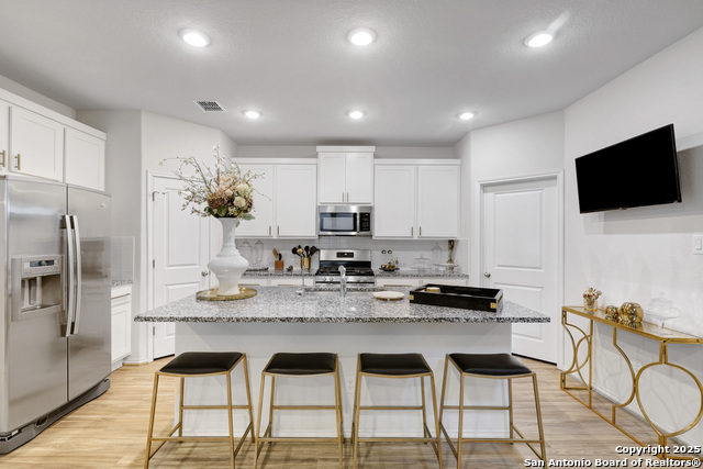 Image 9 of 34 For 8337 Morningside