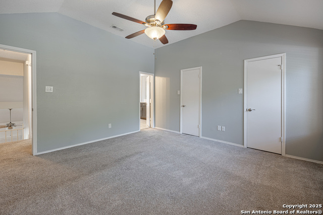 Listing photo id 22 for 2717 Poplar Grove