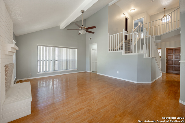 Listing photo id 7 for 2717 Poplar Grove