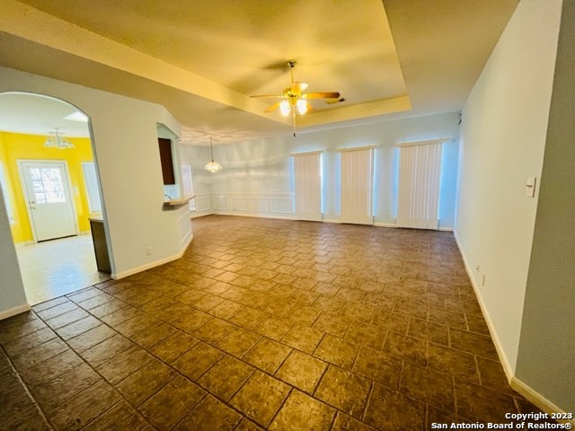 Image 5 of 18 For 6239 Parkland Oaks Dr
