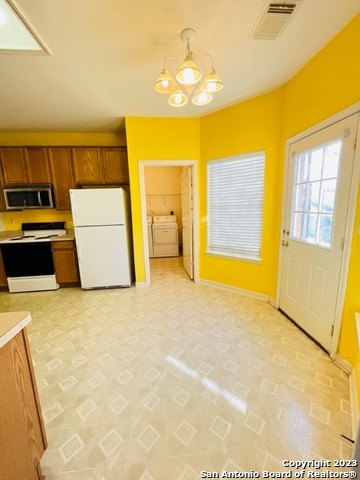 Image 6 of 18 For 6239 Parkland Oaks Dr