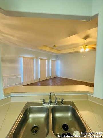 Image 8 of 18 For 6239 Parkland Oaks Dr
