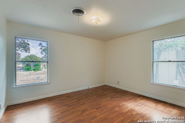 Image 15 of 28 For 1511 Arroya Vista