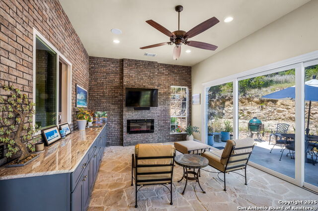 Image 7 of 52 For 1020 Comanche Ridge