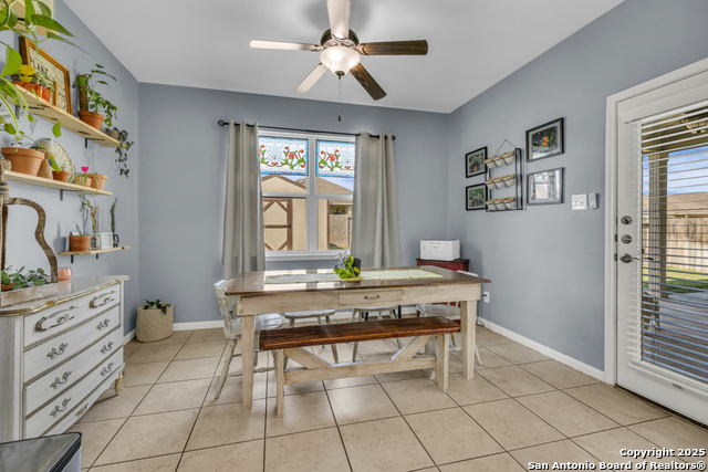 Image 12 of 26 For 327 Amaryllis