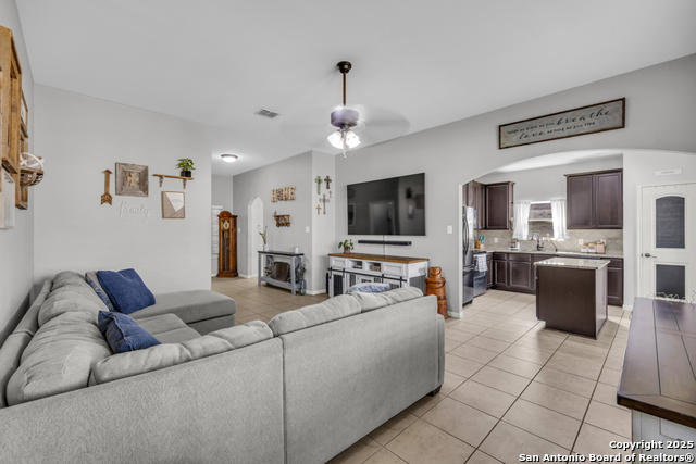 Image 7 of 26 For 327 Amaryllis