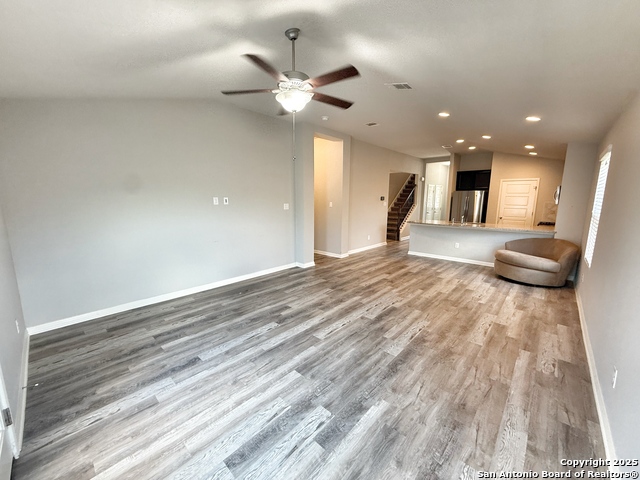 Image 12 of 33 For 8819 Straight Oaks