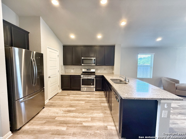 Image 8 of 33 For 8819 Straight Oaks