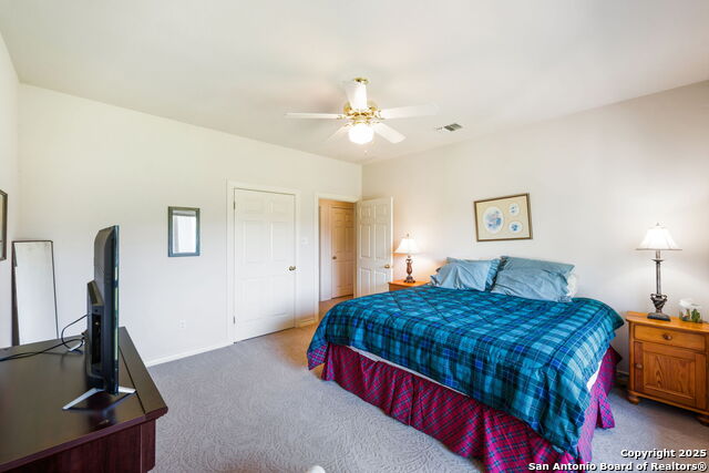 Listing photo id 32 for 408 Highlands