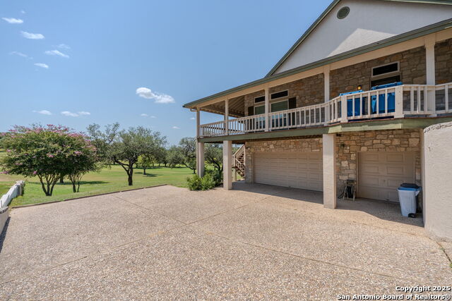 Listing photo id 43 for 408 Highlands