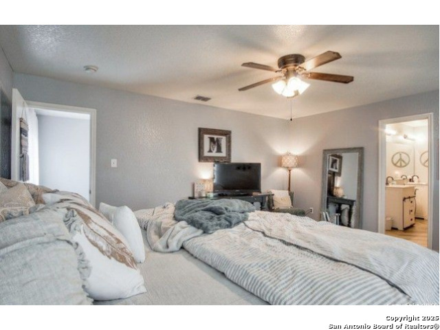 Image 15 of 19 For 4627 Stallion Cove