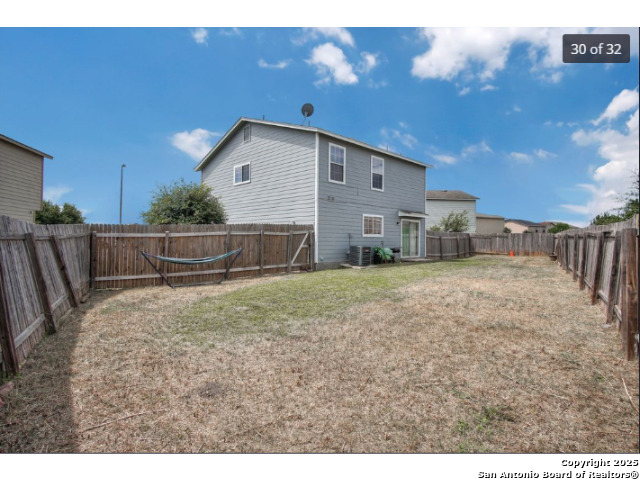 Image 17 of 19 For 4627 Stallion Cove