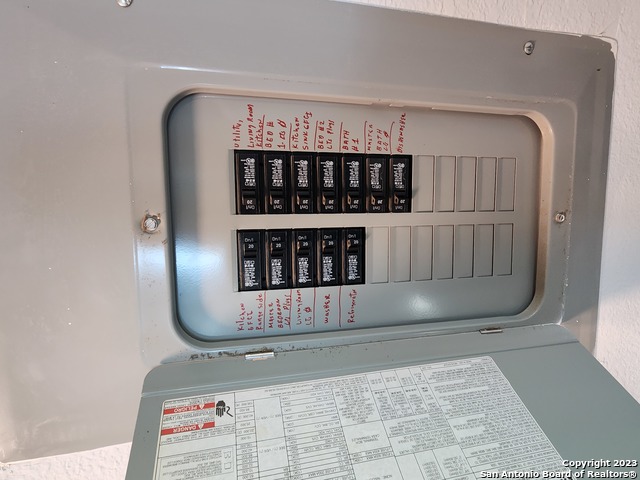 Image 21 of 22 For 20335 Campbellton Rd  1