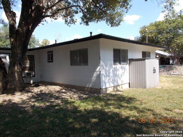 Image 8 of 8 For 218 Shin Oak