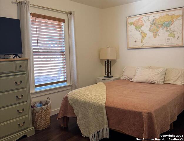 Listing photo id 11 for 535 Devine