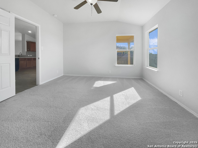 Image 14 of 17 For 611 Tom Kemp