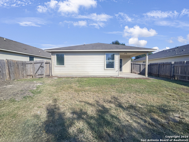 Image 16 of 17 For 611 Tom Kemp