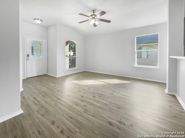 Image 3 of 17 For 611 Tom Kemp