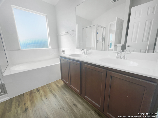 Image 7 of 17 For 611 Tom Kemp