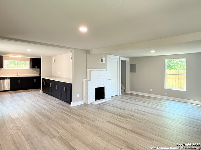 Image 15 of 30 For 312 Avondale