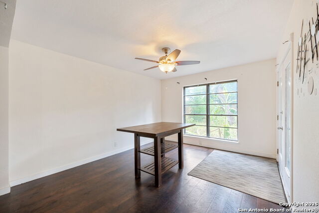 Listing photo id 13 for 5423 Timberhurst