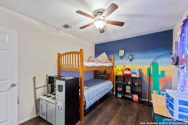 Listing photo id 14 for 5423 Timberhurst