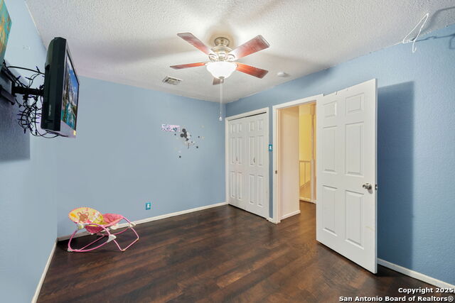 Listing photo id 19 for 5423 Timberhurst