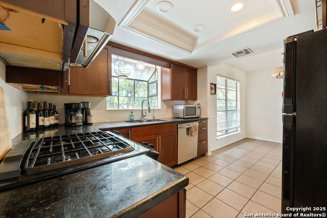 Listing photo id 7 for 5423 Timberhurst