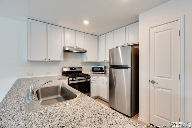 Image 11 of 31 For 4210 Artesian Belt