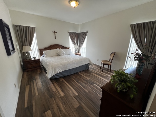 Image 14 of 26 For 11839 Parliament  2122